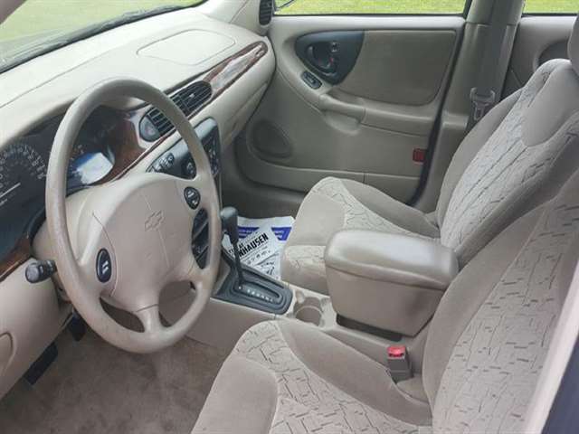 Chevrolet Malibu 2002 photo 9